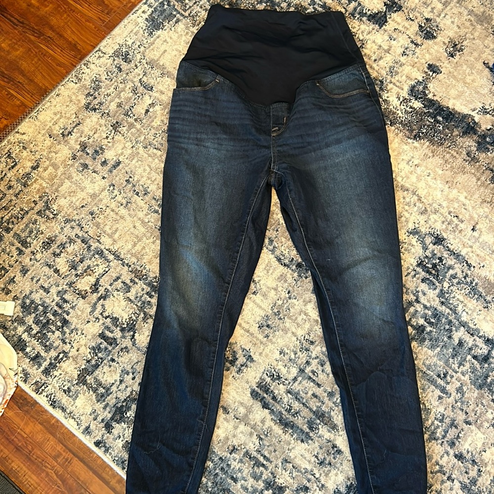 Maternity jeans size 10